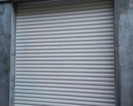 祁縣泰立鋼結(jié)構(gòu)有限公司——抗風(fēng)卷簾門